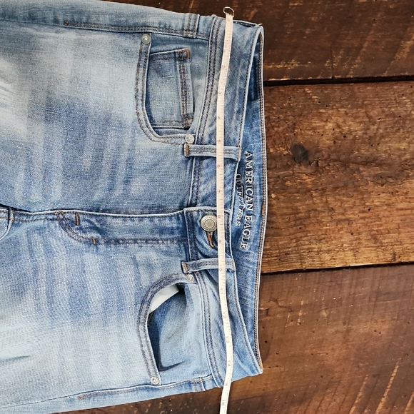 American Eagle Outfitters Light Wash Boot Cut Jeans - Picture 5 of 9